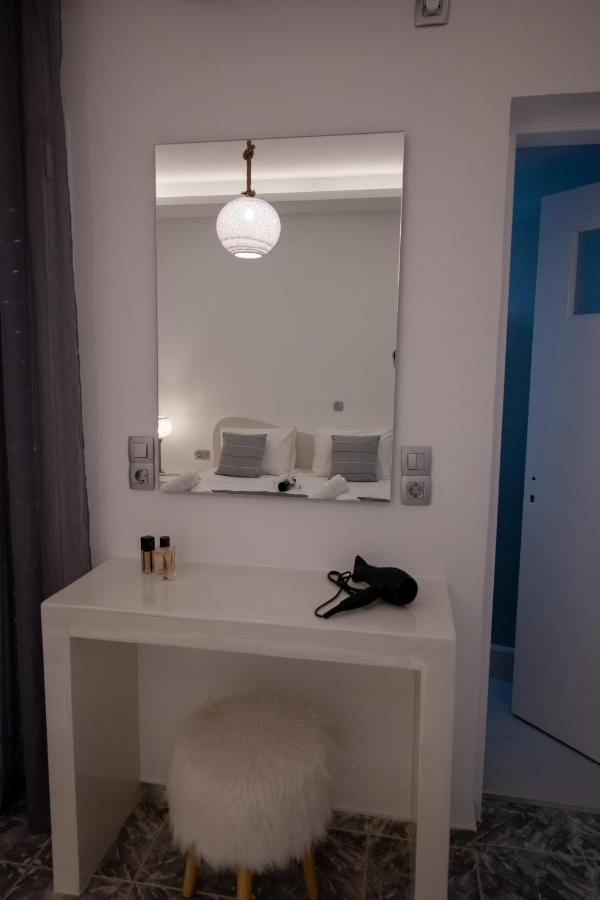 The F Suites Karterados  Dış mekan fotoğraf