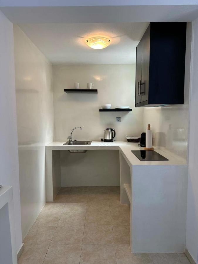 The F Suites Karterados  Dış mekan fotoğraf